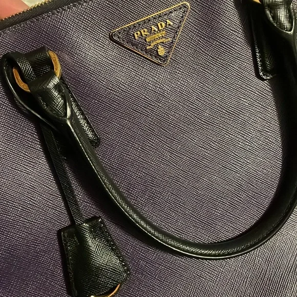 Large Prada Galleria Saffiano Leather Bag - Picture 5 of 15